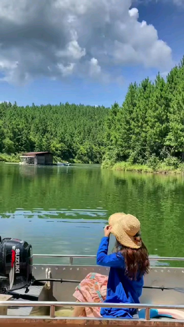 深圳返乡美女的乡村生活,每天游荡于山水间,真令人羡慕-度小视