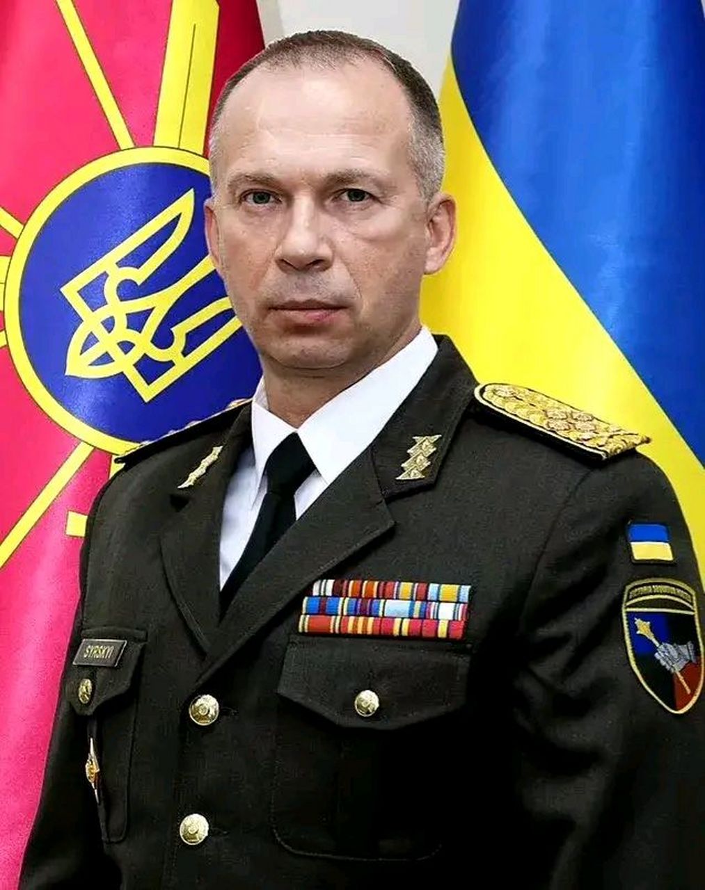 乌陆军总司令西尔斯基突然承认巴赫穆特侧翼反攻已失败  当地时间6月1