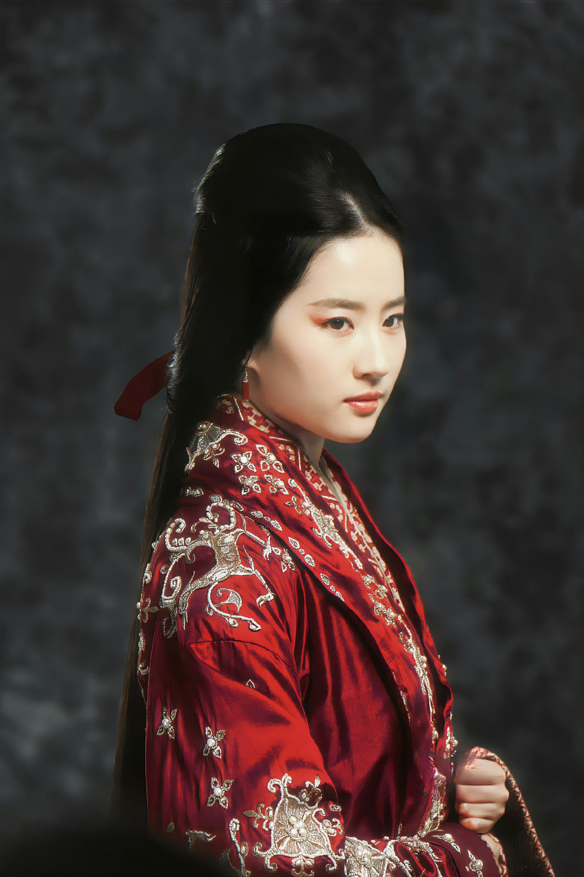 刘亦菲皇后凤袍