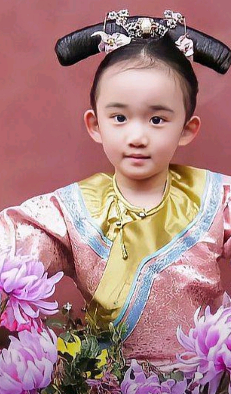 《甄嬛传》中的胧月公主扮演者回应:不是我买的热搜 多年不见,女大