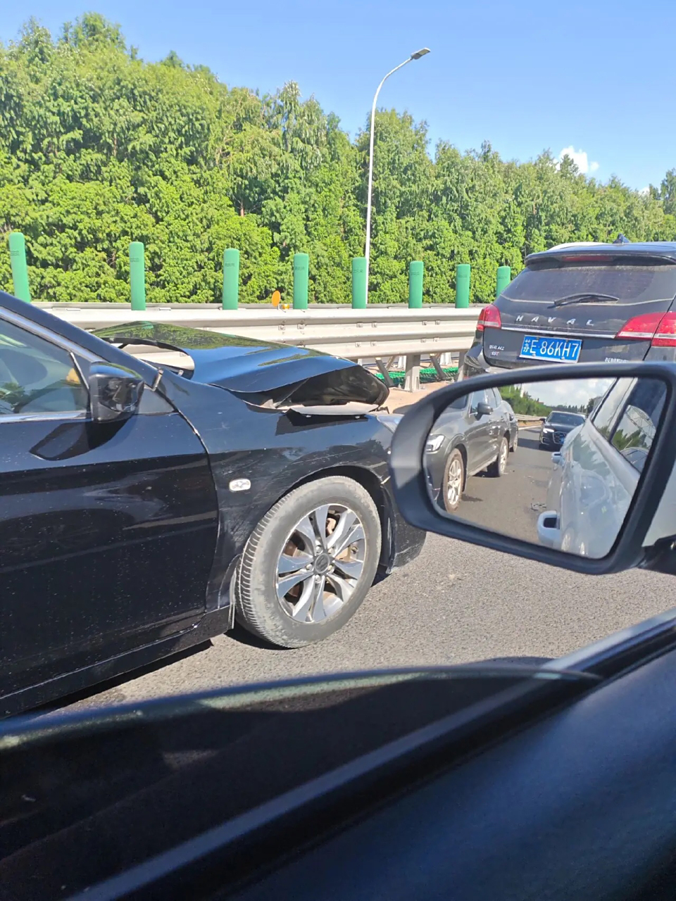 而在近期的一起连续5次撞车事件中,沃尔沃的表现再次证明了其真良心