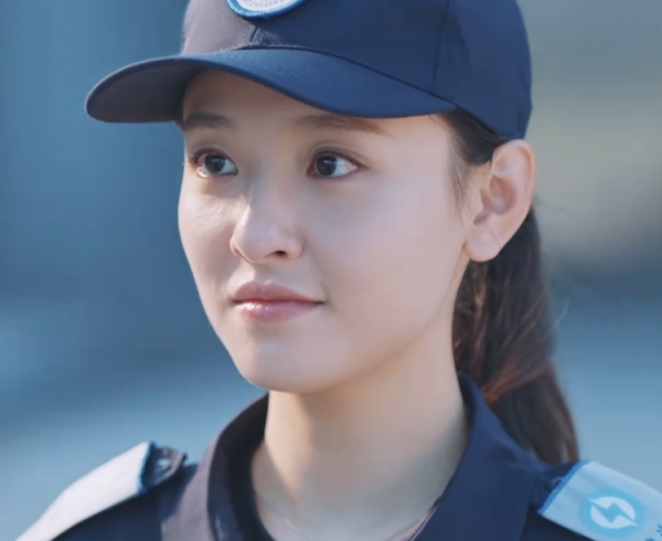 《追光者》被刘海蓝美到了,气质不输女主,戏份不多但却非常出彩