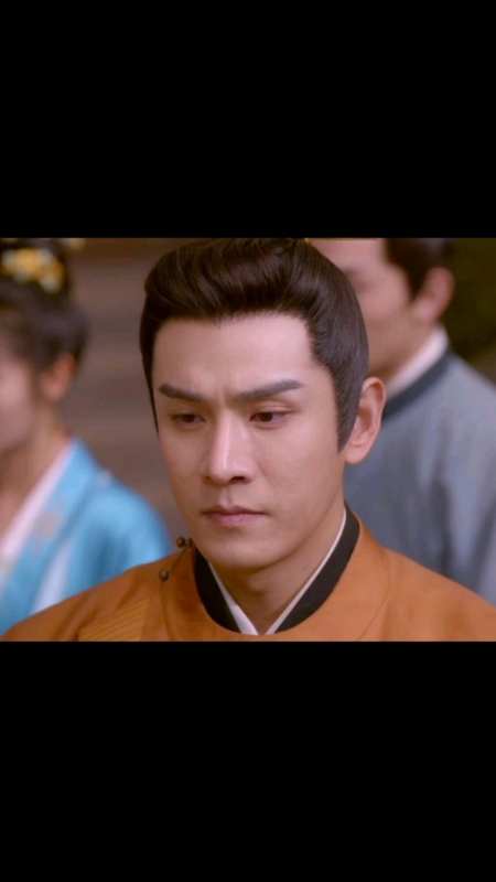 霸道王爷听说恶毒王妃居然把漂亮小妾的丫鬟给害了,一把拉到葡萄藤下