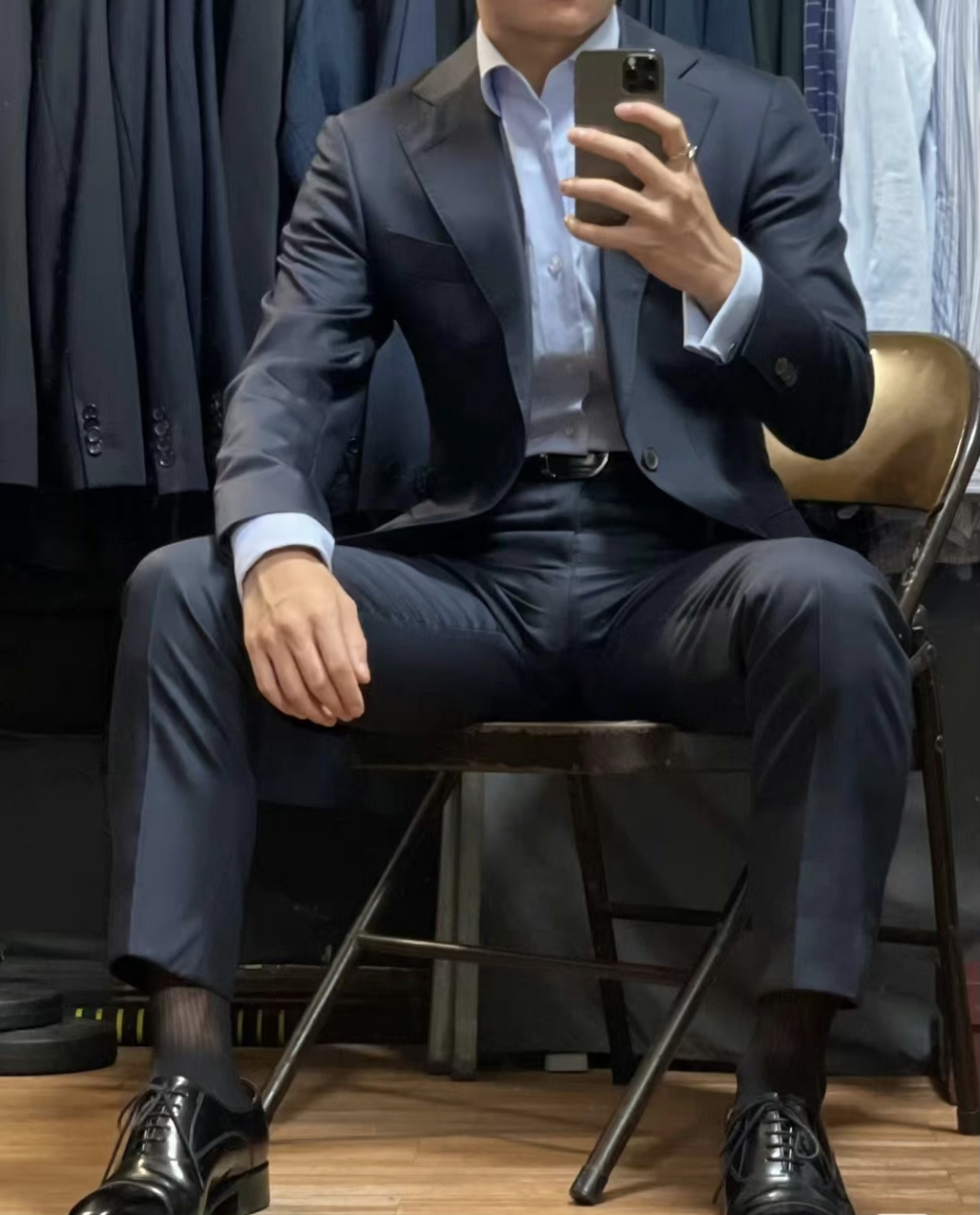 西装革履容光焕发#时尚穿搭# #帅哥