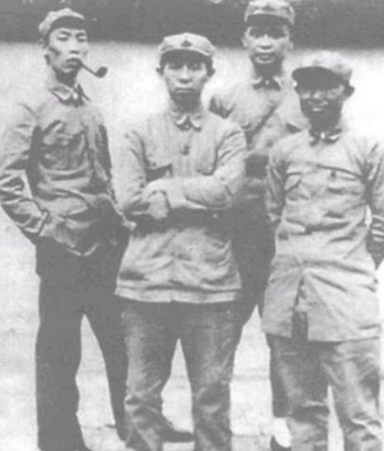 朱穆之:原新华社副社长,22岁入党,曾两次被"打倒",享年99岁