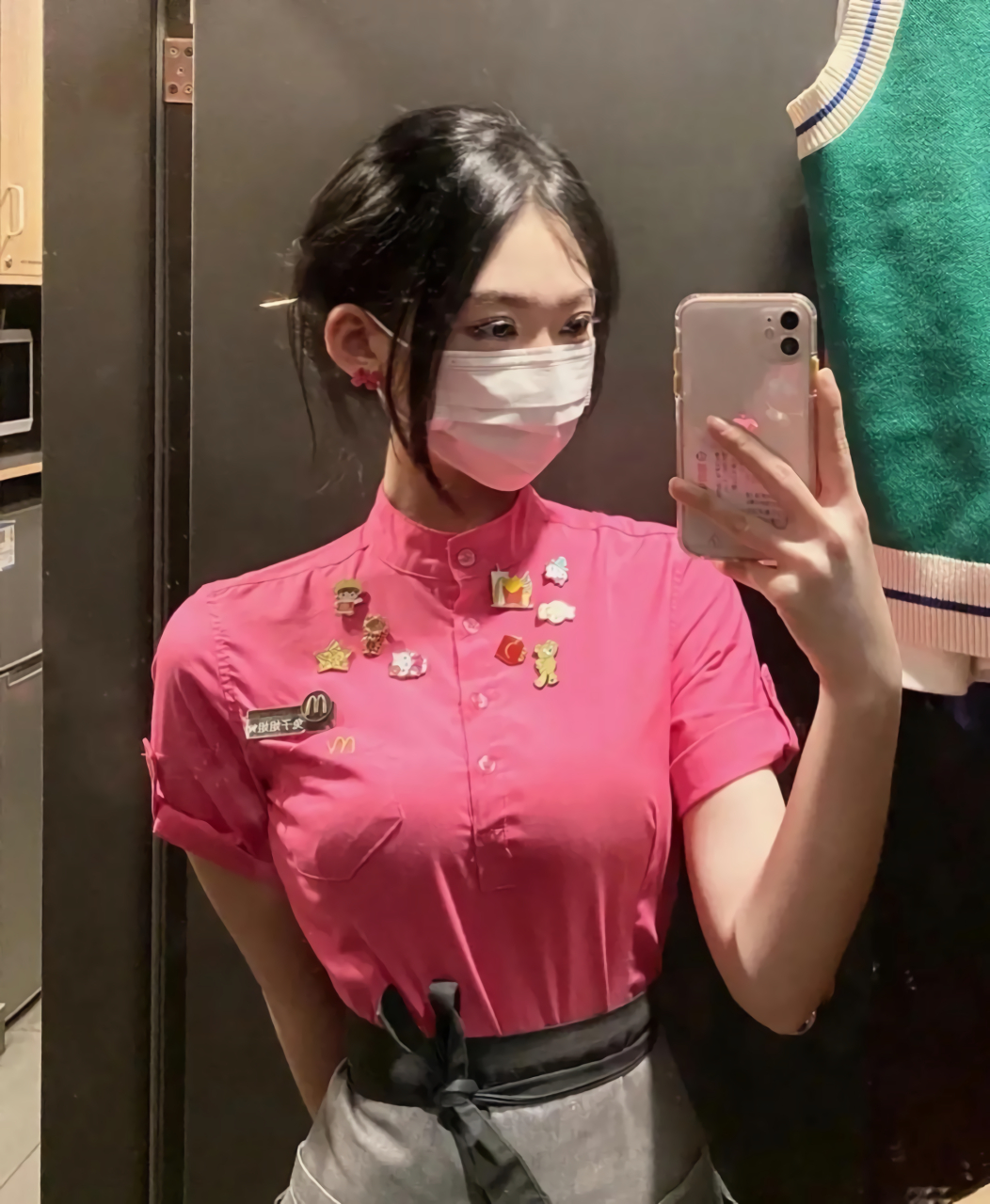 金拱门:开封菜,你拿什么跟我比?