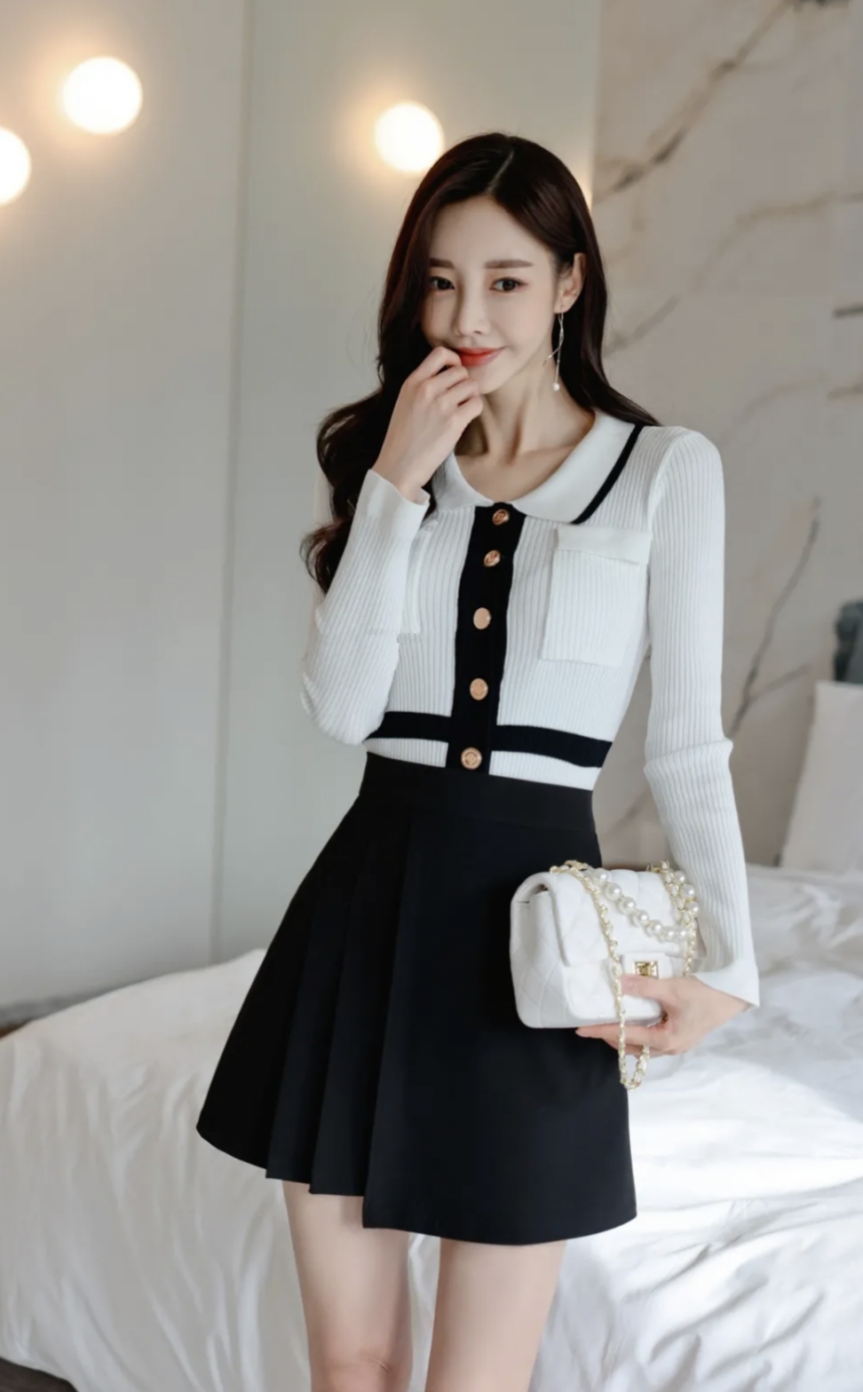 孙允珠时尚穿搭:学院风束腰短裙穿搭,清纯可人