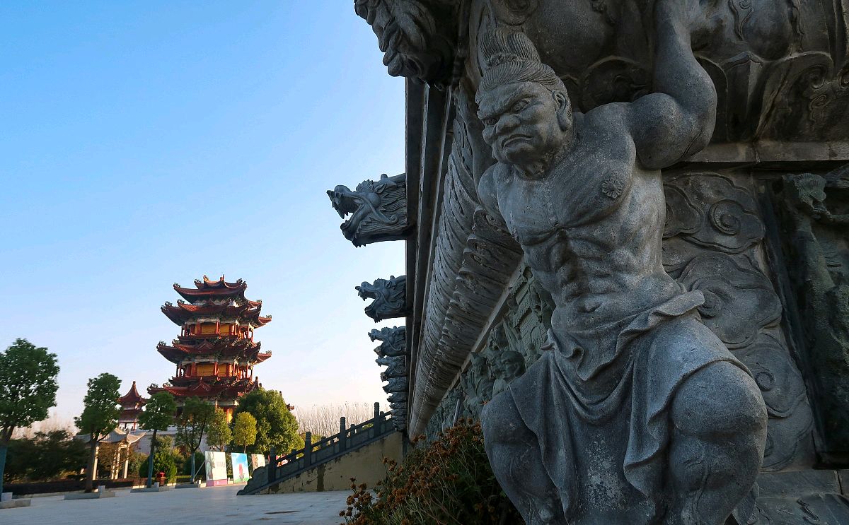 亞洲最大寺院,河南汝南的《南海禪寺》,卻是一位臺灣法師修建