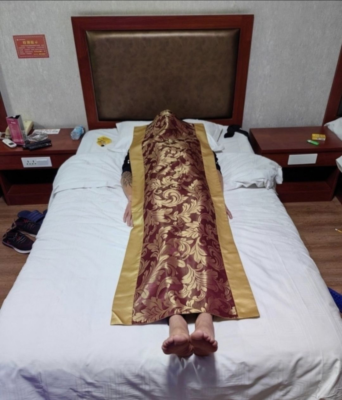 第一次住酒店 有点冷#趣图搞笑