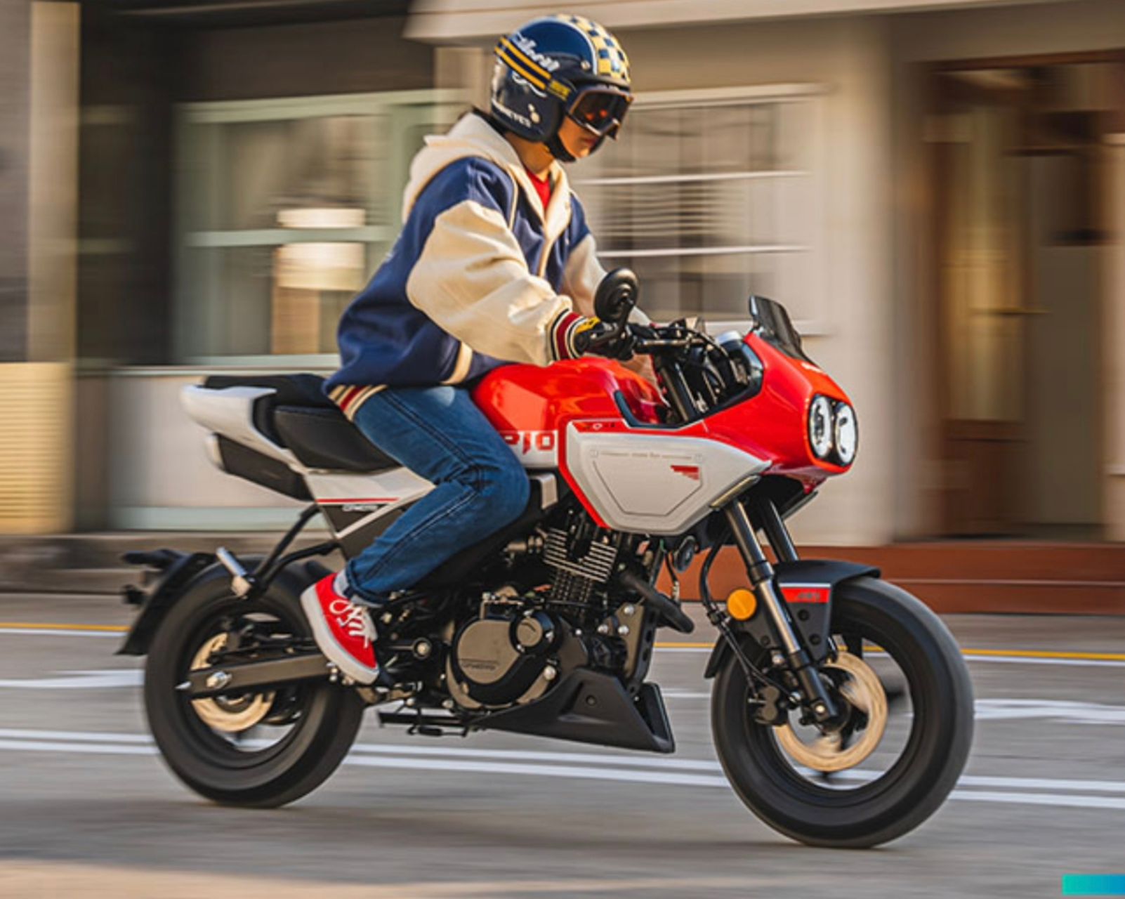 春风xo狒狒赛车手,大眼萌,好可爱呦#机车# #摩托车# #春风摩托车