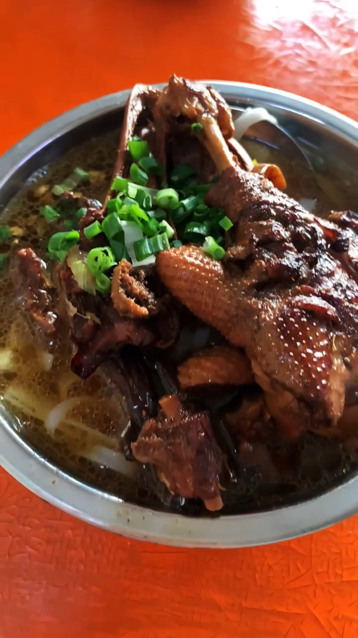 广西美食——贵港桥圩鸭肉粉-度小视