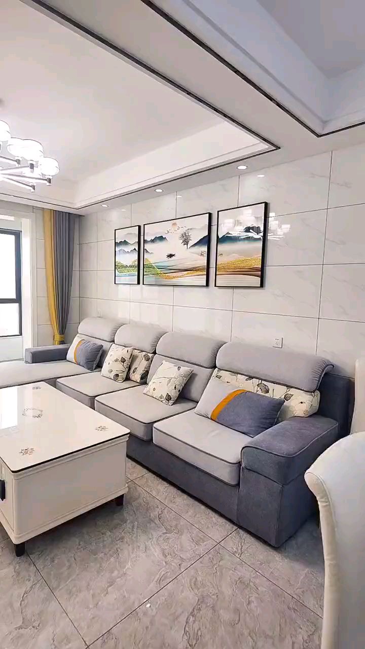 父母喜欢的装修风格客厅用了地砖上墙多少有点俗气了吧