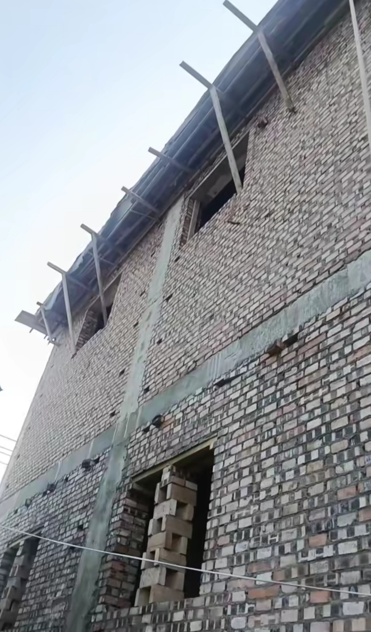 房檐出来五十公分,大家说说怎么样?