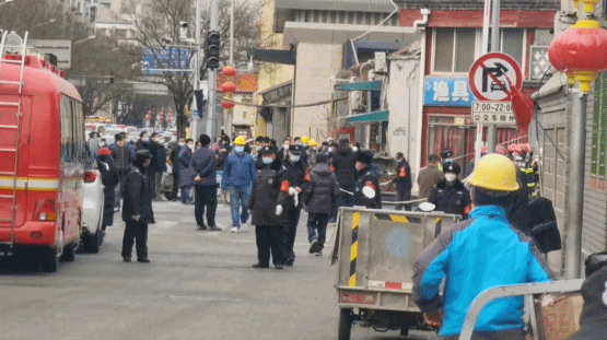 突发!餐厅爆燃!