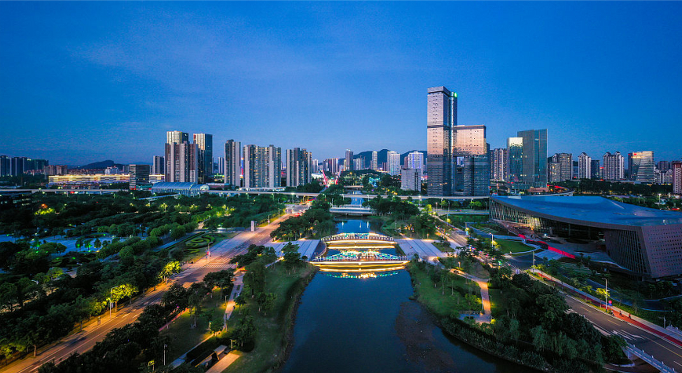 五一旅游季即将来临,广州南沙湾是一个绝佳的旅游目的地.