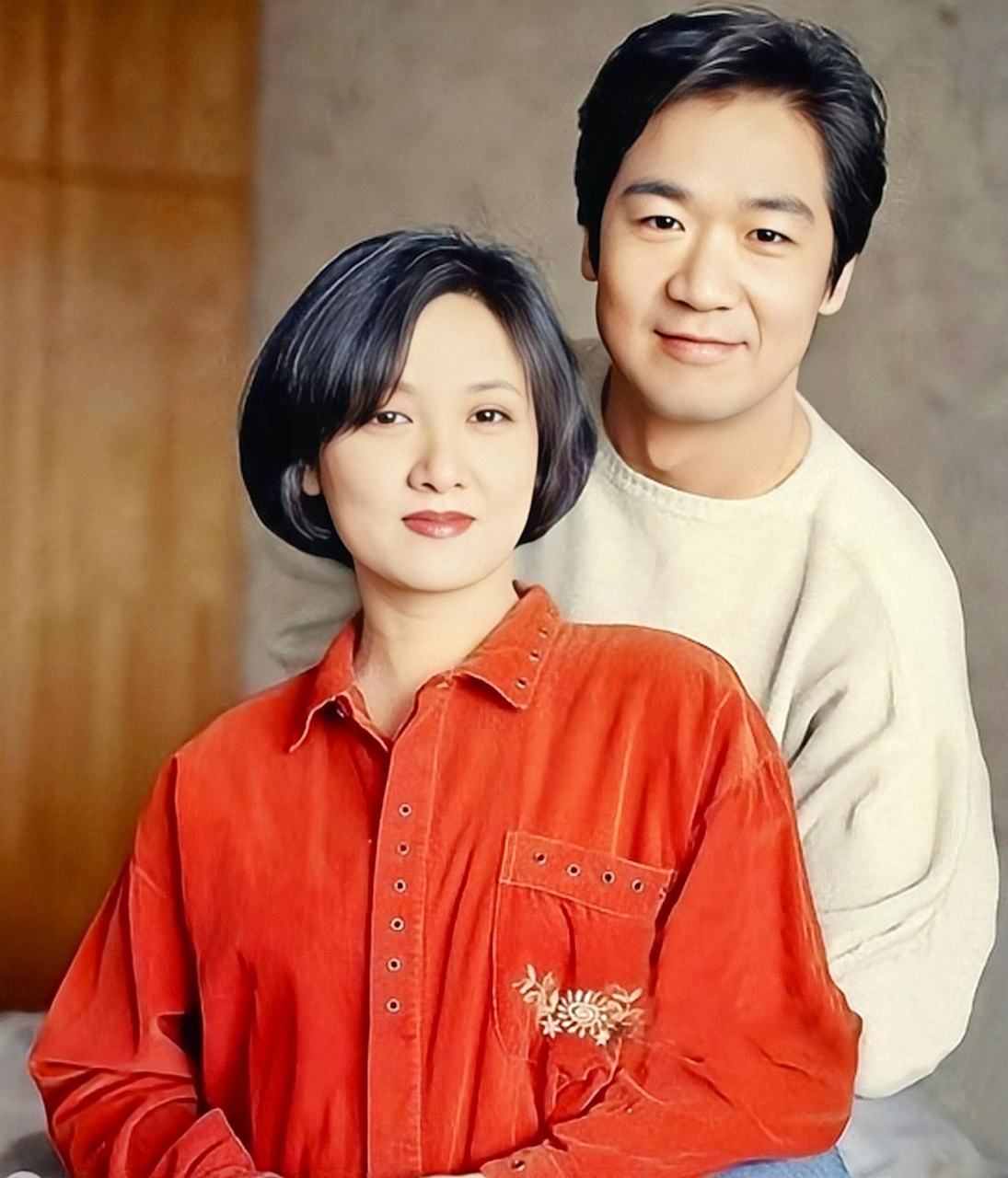 最近看了康熙微服私访记,张国立和邓婕的唯美爱情真是抓人!宜妃!