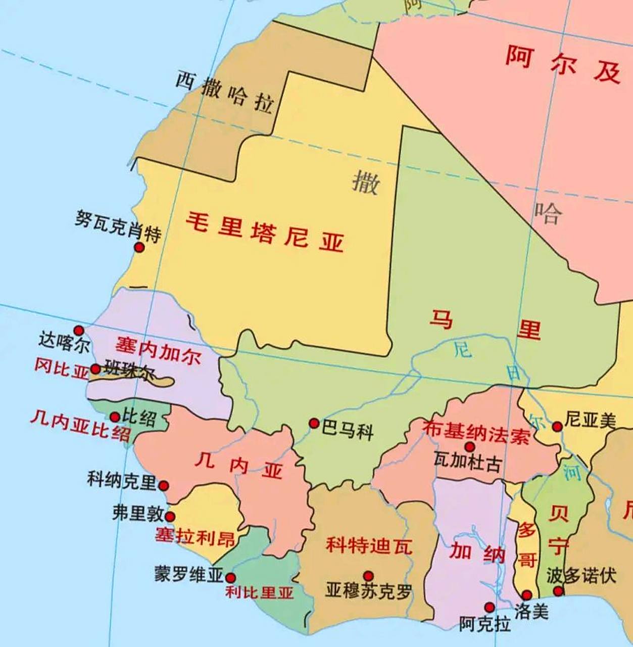 很多中国人在毛里塔尼亚周边海域捕鱼.