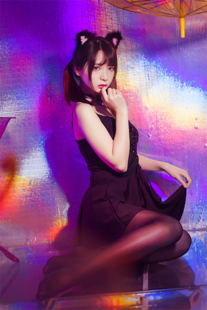 网荭Coser@疯猫ss – 丝袜狂想曲(光) [34P/361MB]