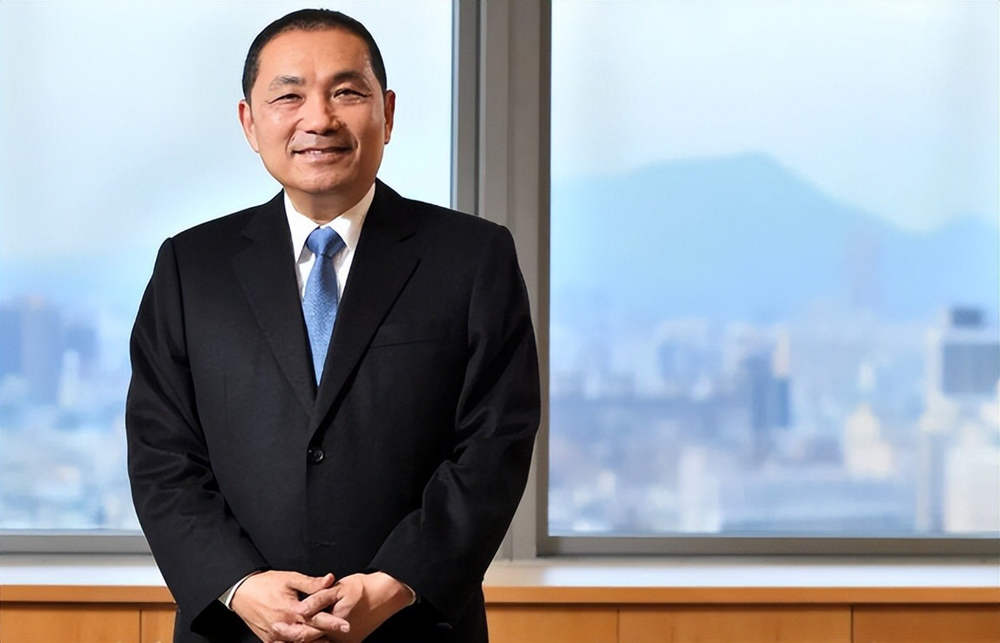 4%,侯友宜25.6%,柯文哲以24.