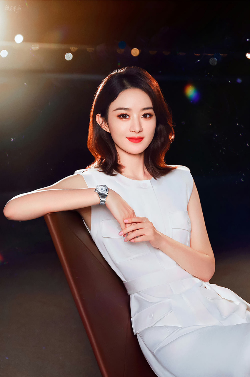 赵丽颖代言浪琴手表美丽大方