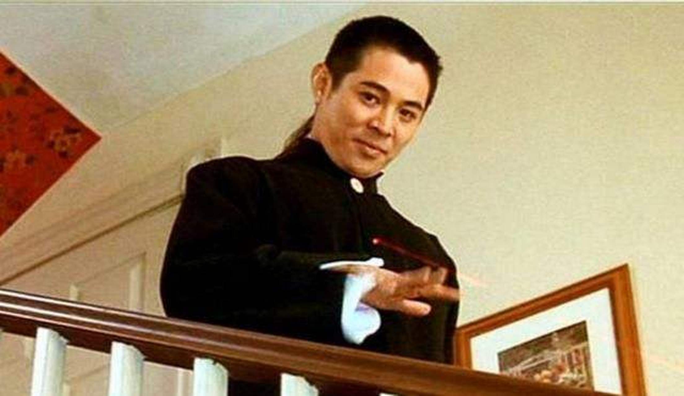 李连杰好莱坞第一部电影《致命武器4》,电影一上映,当天晚上的数据就