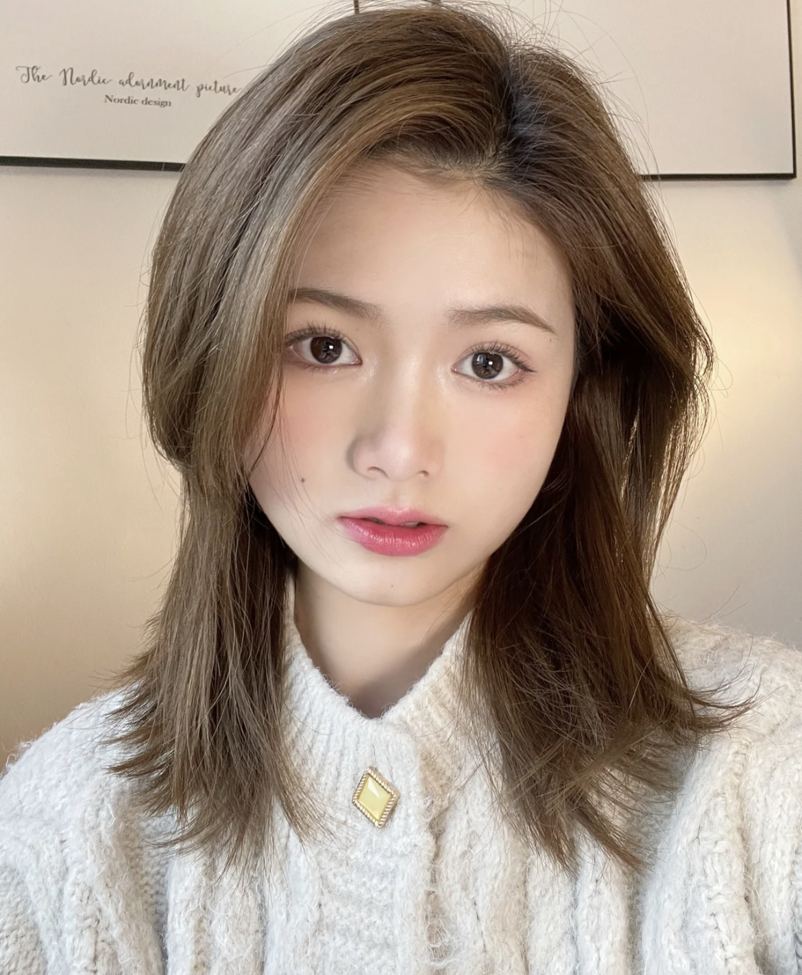 脸大脸肉的女孩2022一定要试试这几款发型显瘦还时髦