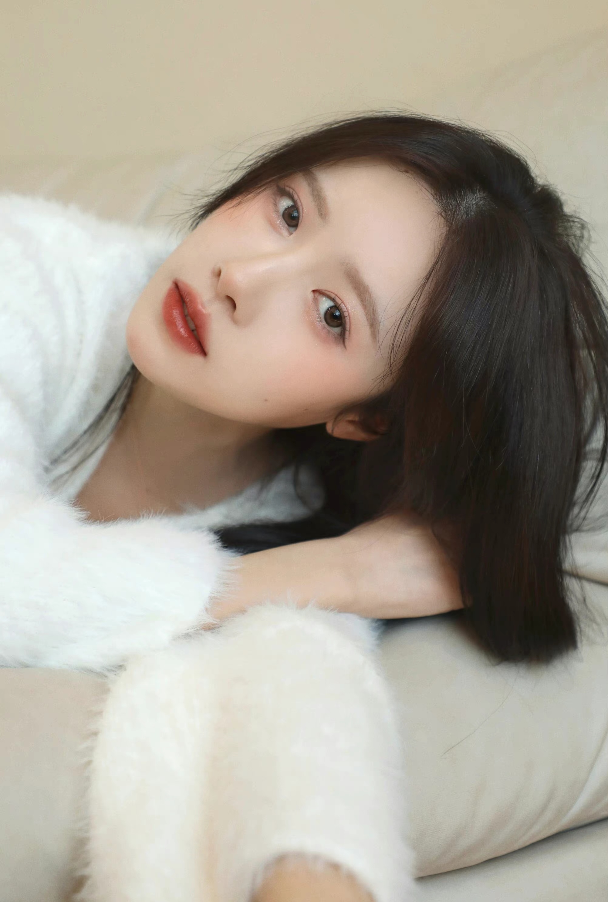 梨涡女孩:你喜欢长发还是丸子头?