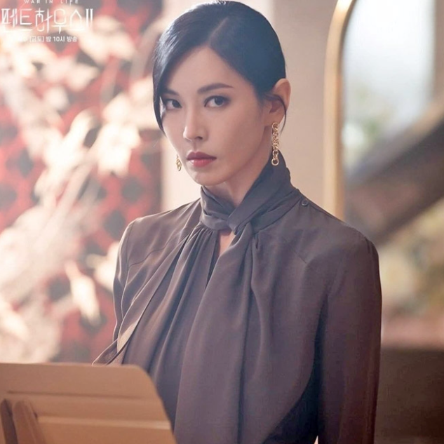 《上流战争》坏到骨子里!金素妍恶女形象鲜明,戏外却是呆萌女人