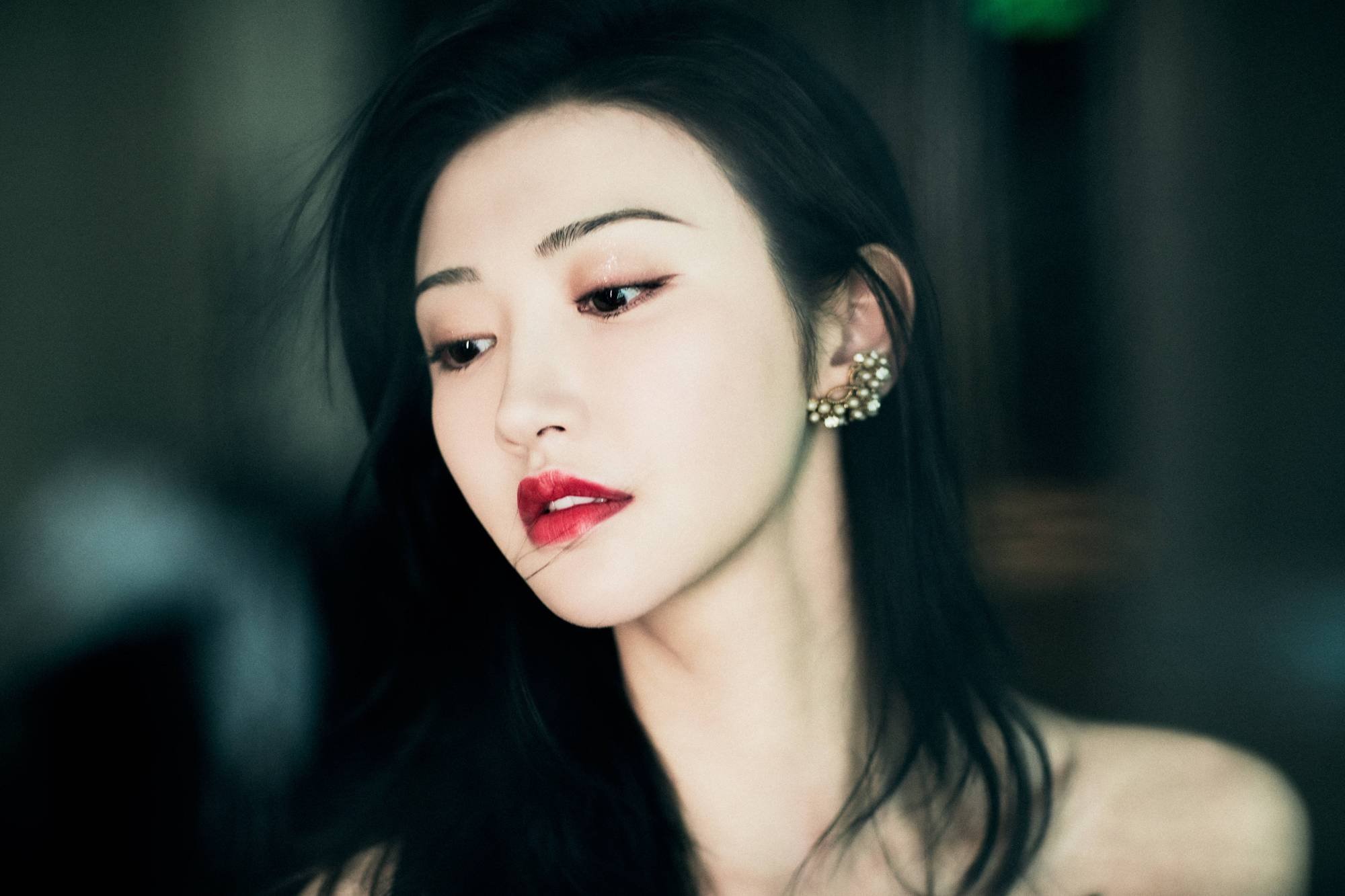 演员景甜,代表作《司藤》和《大唐荣耀》等,来看美美的照片吧