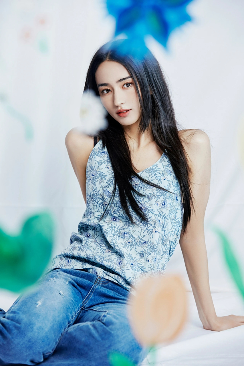 明星穿搭# #明星动态# #李宛妲