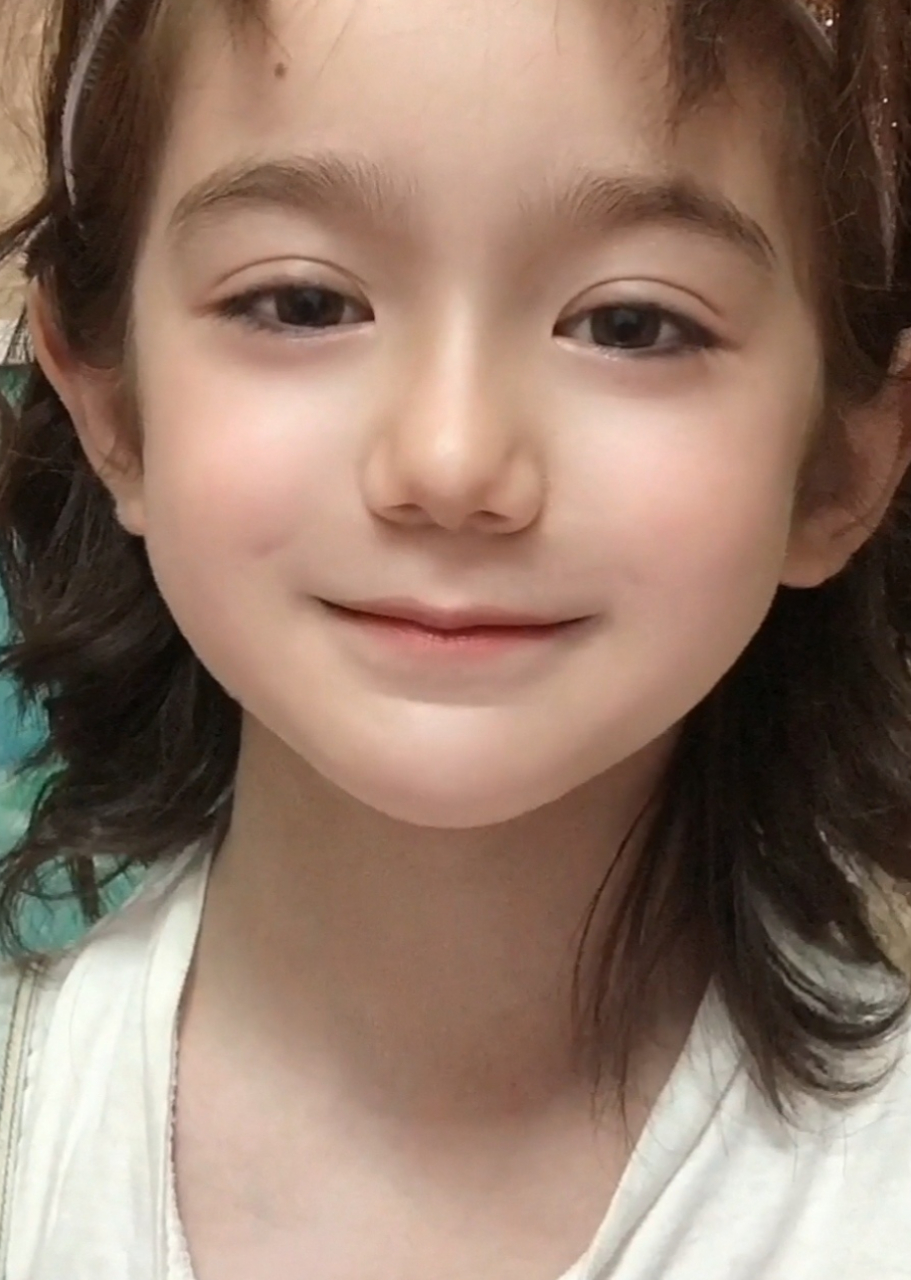 还记得当年《放开我北鼻》记得炸克婶"小炸"吗?