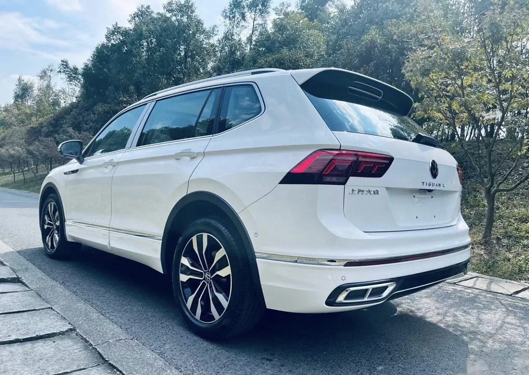 途观外观耐看越看越好看,菱角分明,大气.