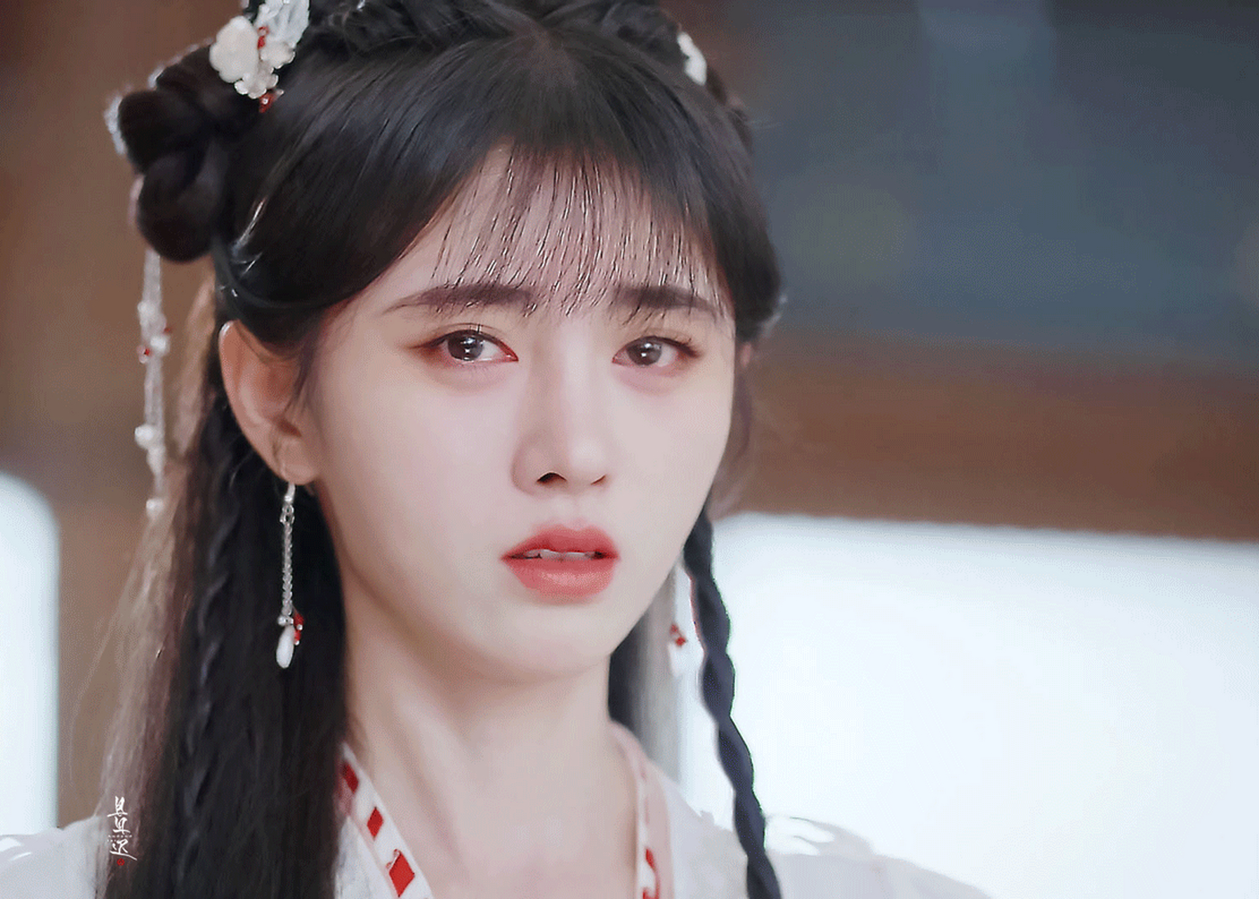 鞠婧祎《花戎》虽然很漂亮,但是哭戏差点意思,总是感觉不出来悲伤.