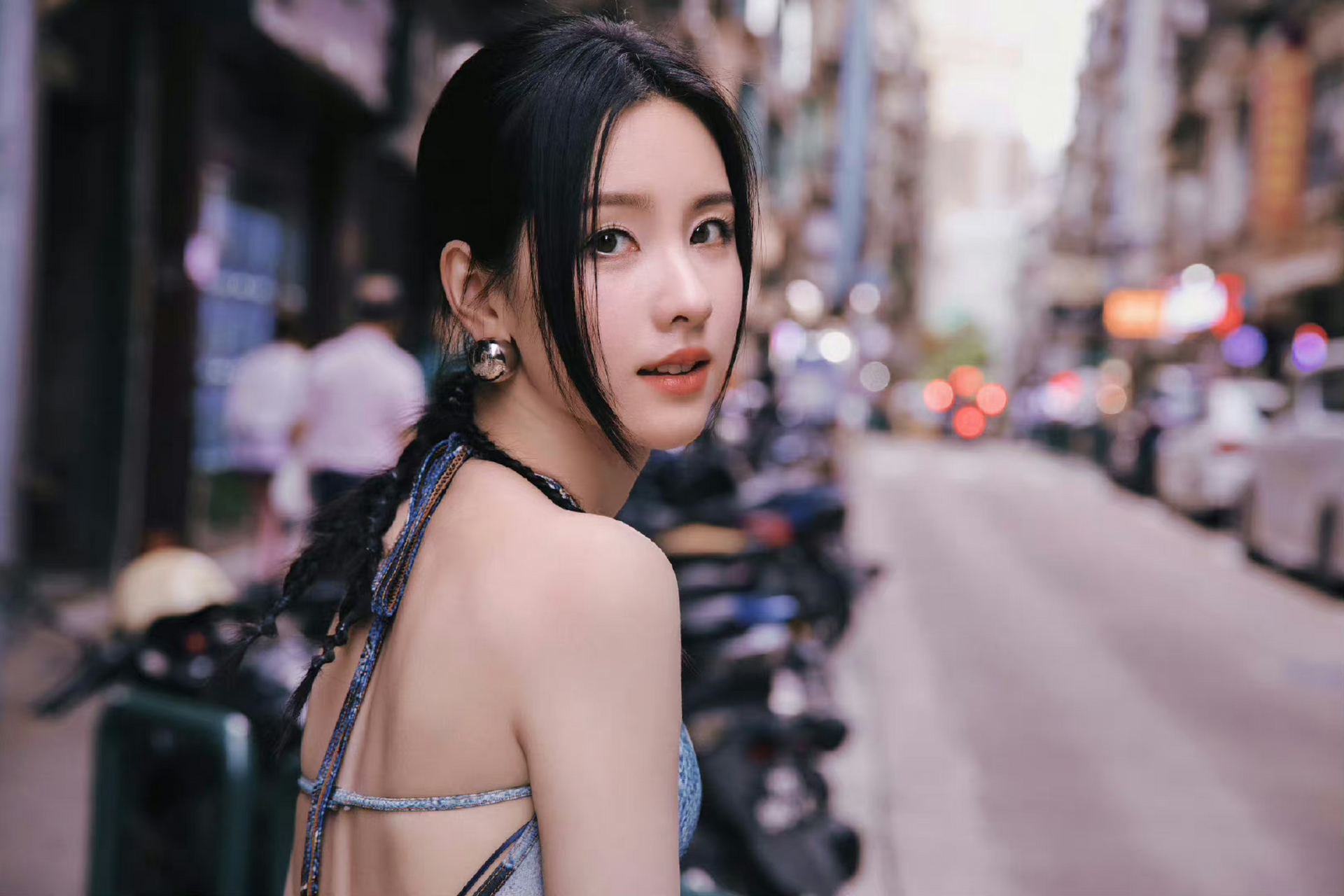 南航校花陈都灵美照,美丽动人!#养眼美女