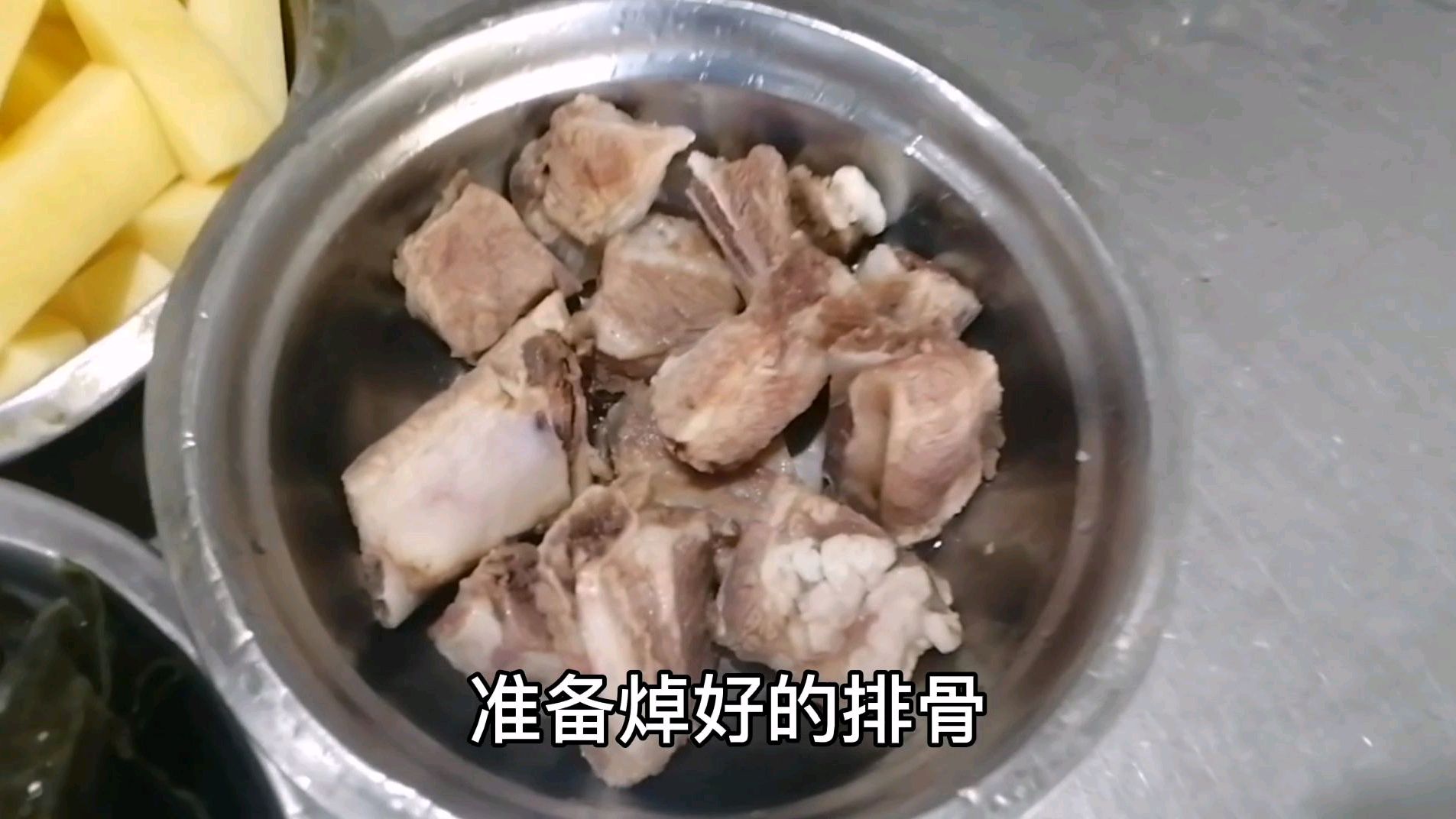 排骨这样做比红烧的好吃,软糯入味浓浓的汤汁,每次做完都吃光