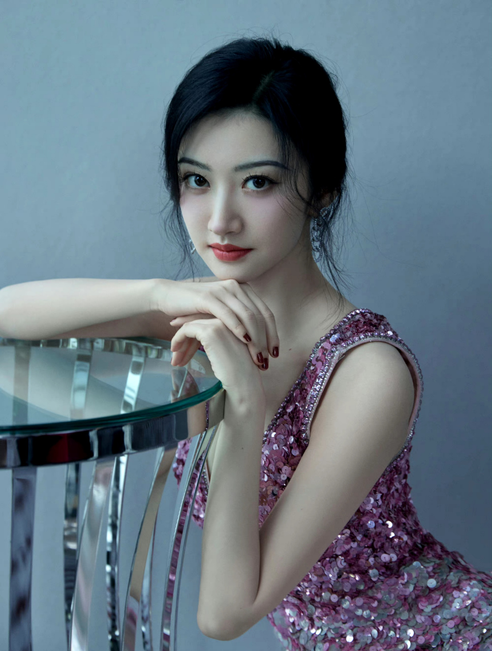 景甜#  哇哦,这套真的好美啊,闪闪惹人爱[爱你]