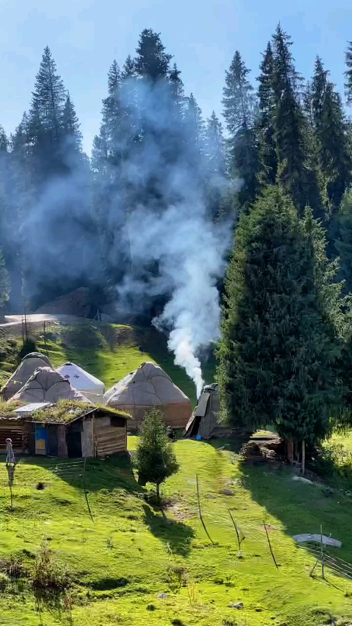 新疆伊犁那拉提大草原风景欣赏,真美啊!