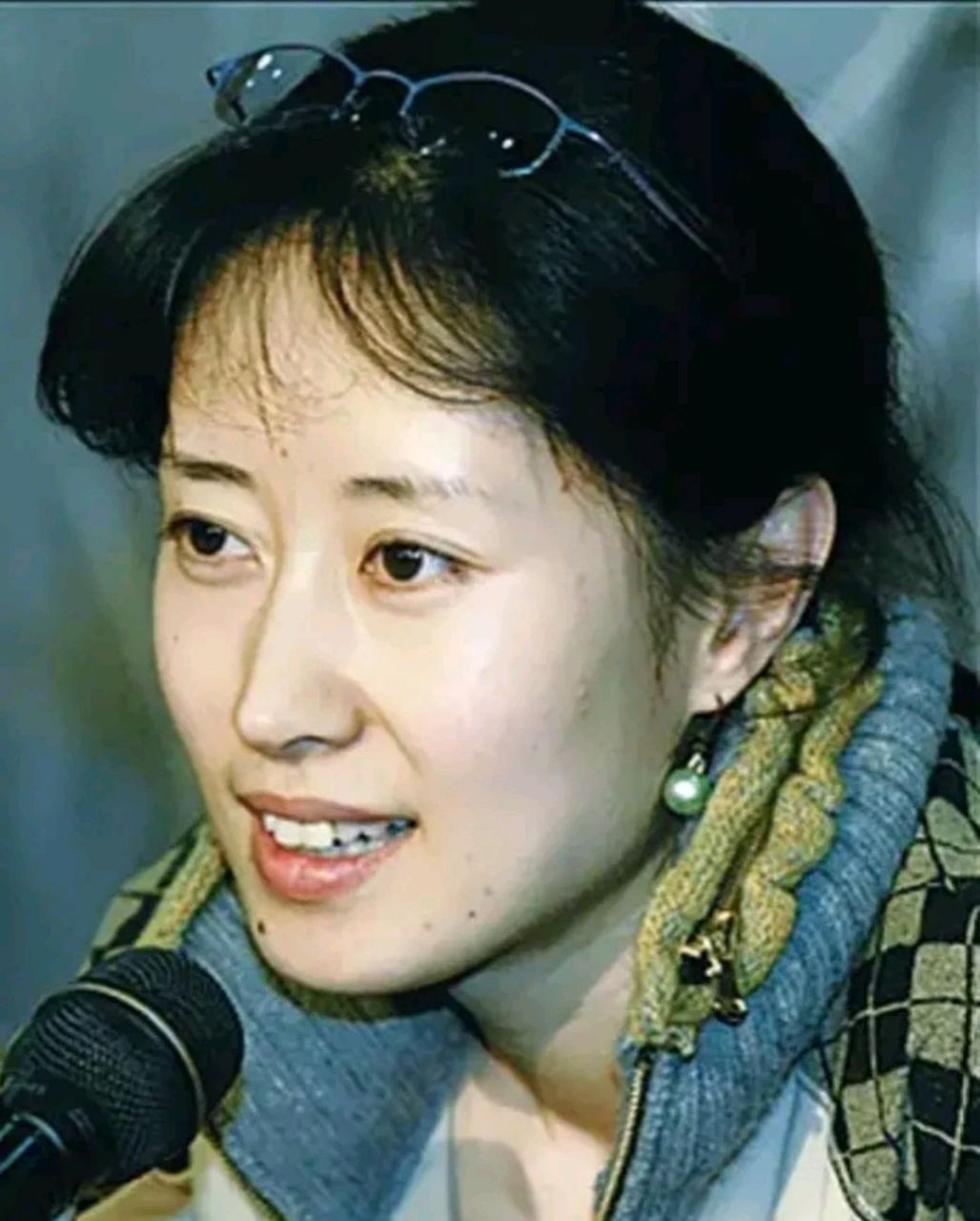 刘敏涛年轻时嫁入豪门,有一次跟着老公一起去日本旅游,看到冰淇淋,就