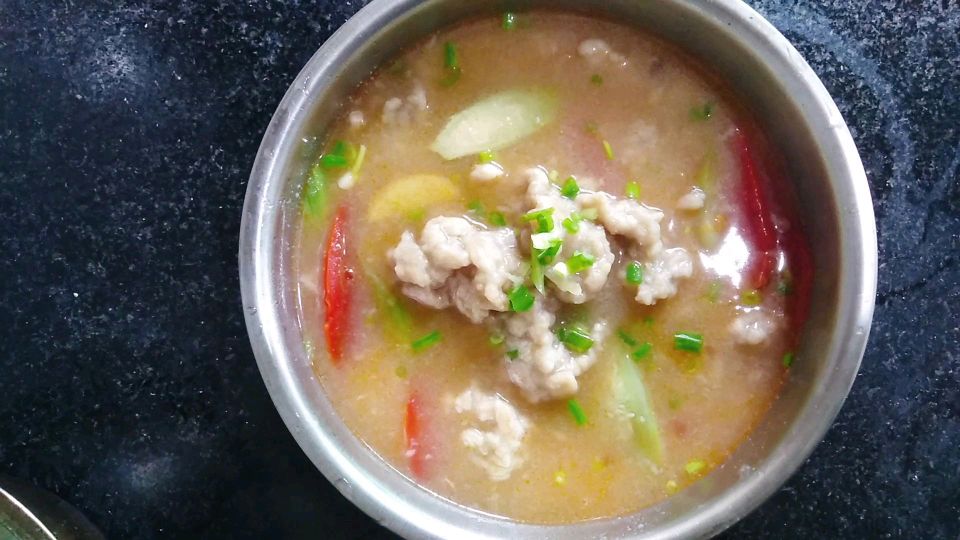 水滑肉这样做特别鲜嫩好吃,配上米饭非常下饭