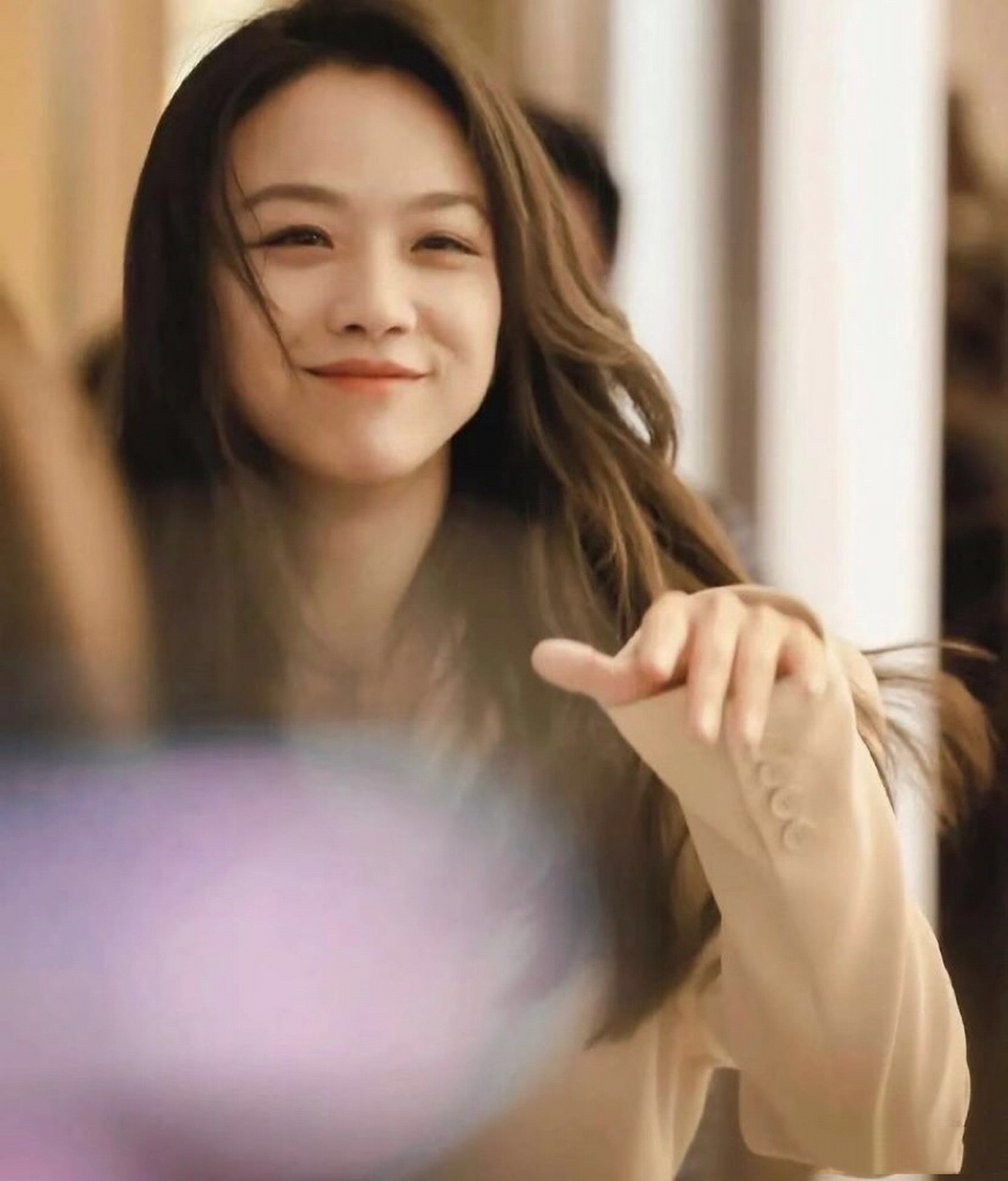 谁说方形脸出不了真美女,汤唯倪妮就是最好的例子!