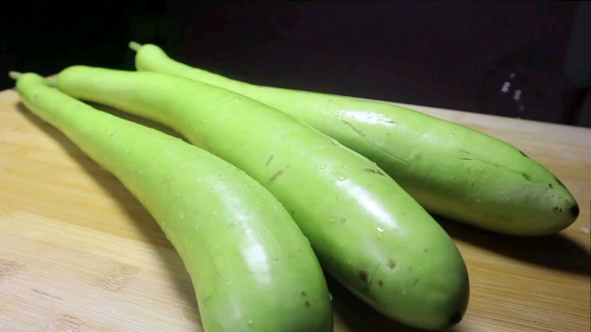 瓠子别总炒着吃,教你个又香又好吃的做法,上桌就被扫光