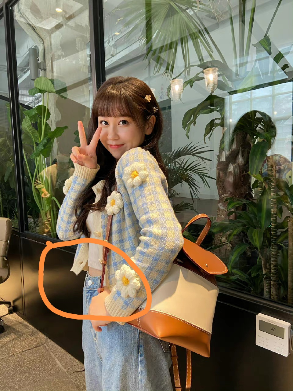 《创造101》的"胖虎"高秋梓瘦出小蛮腰!