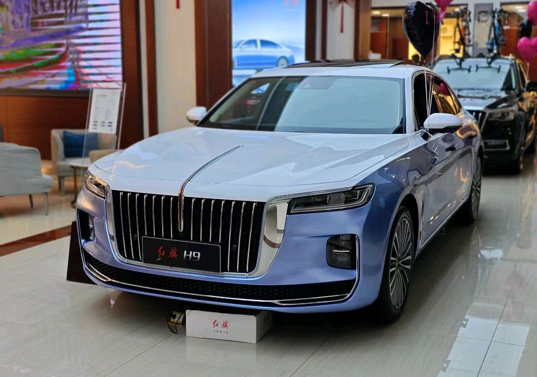 全新红旗h9:双色涂装,稳重大气,完美诠释国产豪华气息,真霸气