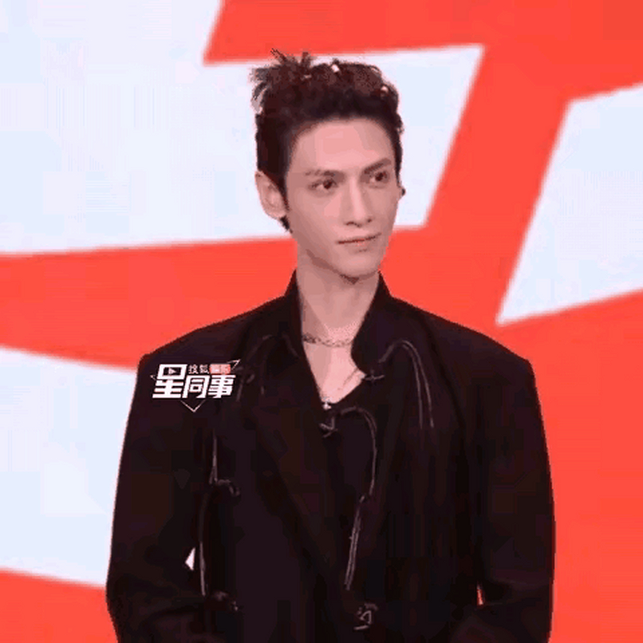 罗云熙瘦的也太吓人了[惊恐][惊恐]