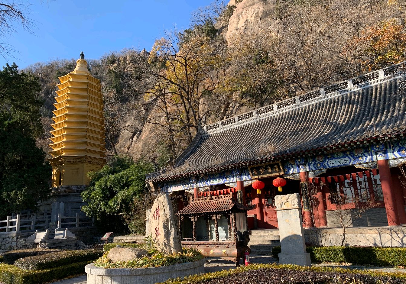 天津天成寺舍利塔:一千多年历史的古塔,塔前还有千年古柏树