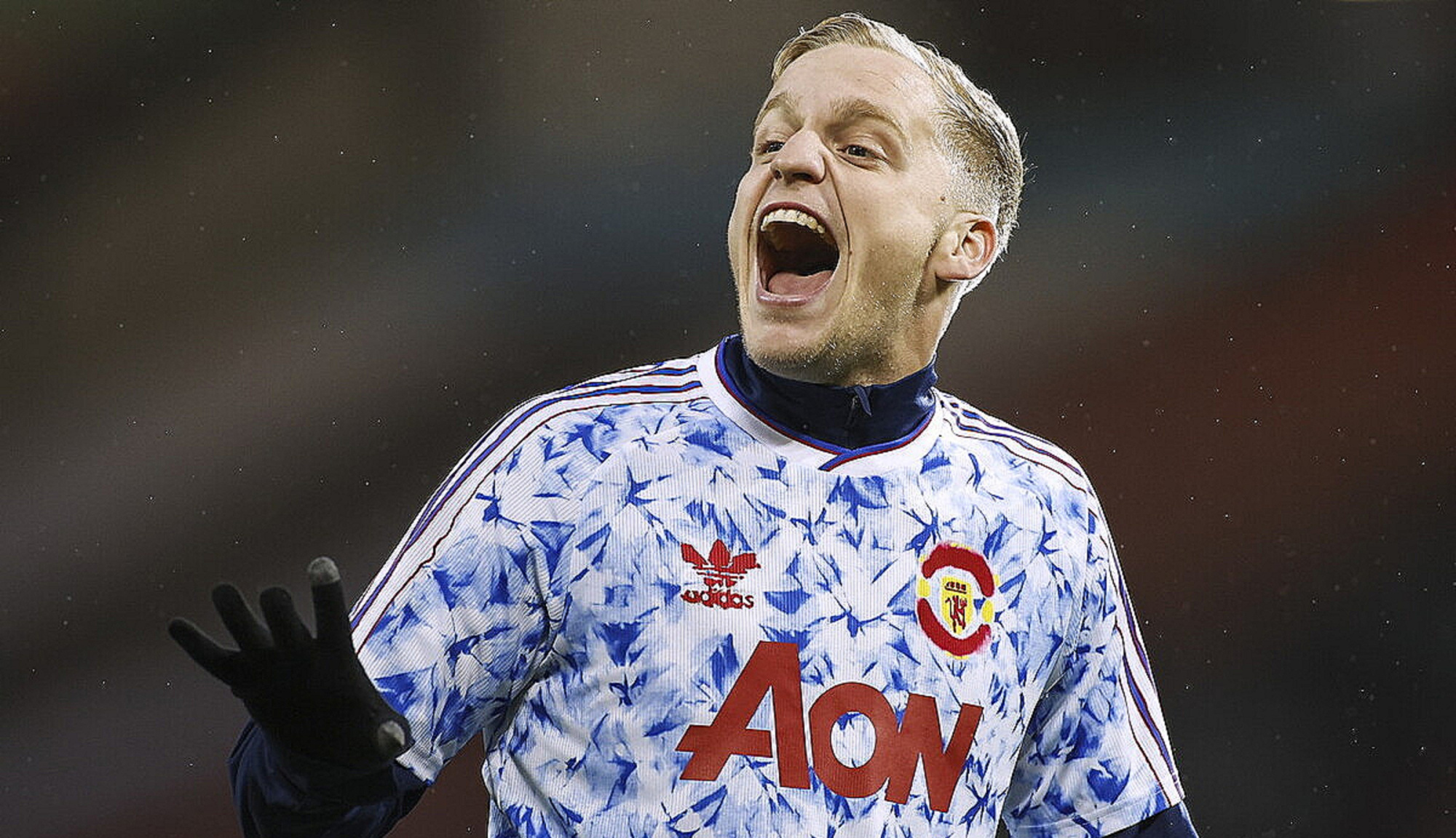 范德贝克的绝境:被叫停转会!前场没位置!无奈转型蓝领后腰?