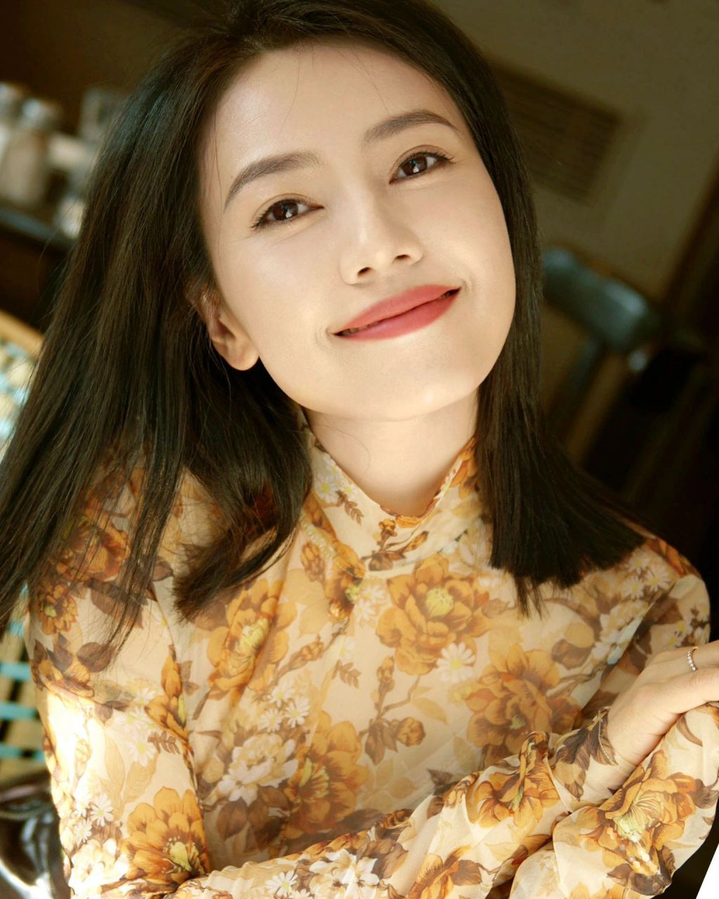 美女壁纸第260期—高圆圆 阳光正好,微风不燥,自信女神最美丽!