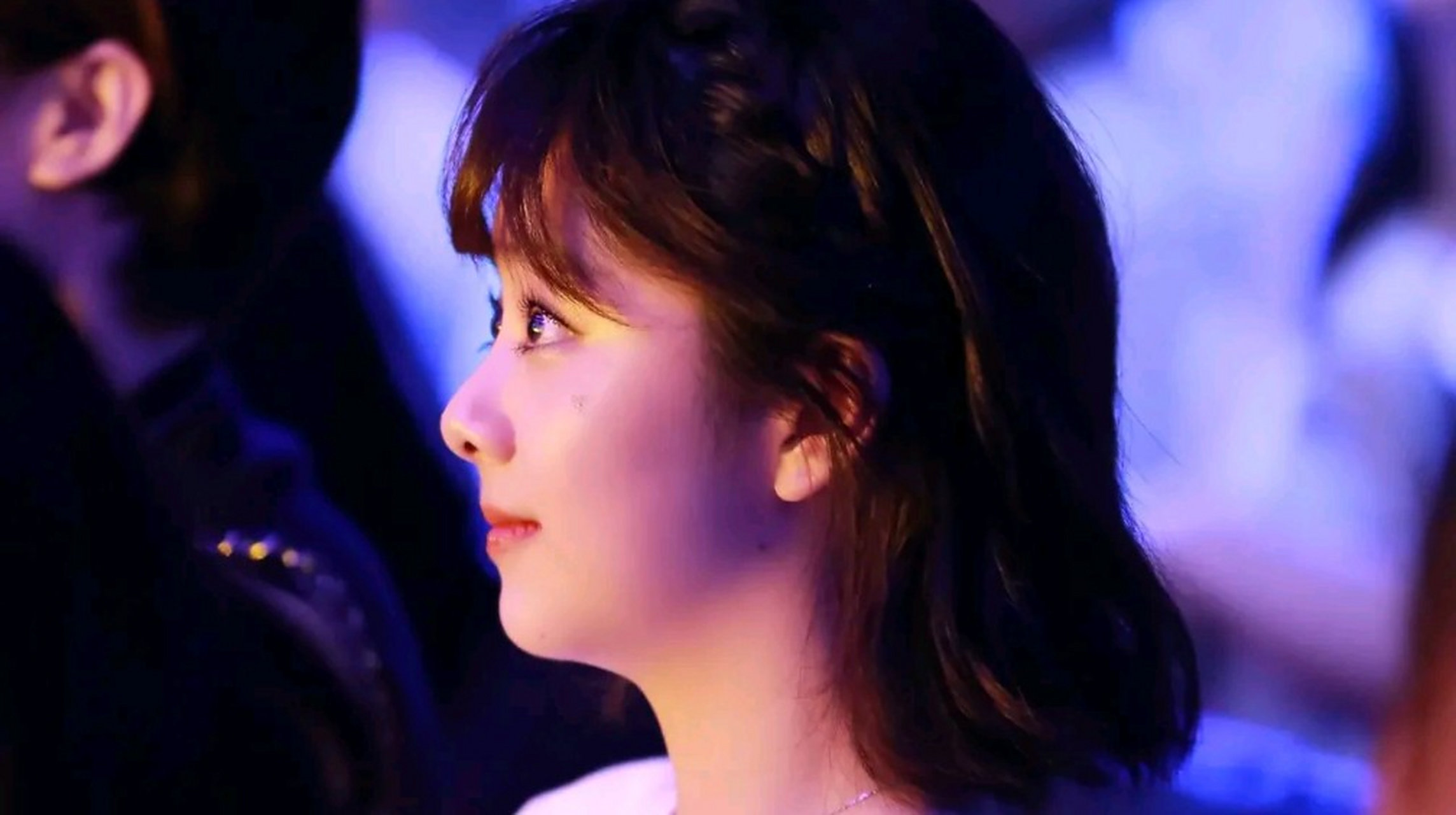 演员作为一个需要形体塑造的职业,为什么就不能管理好自己的形象?