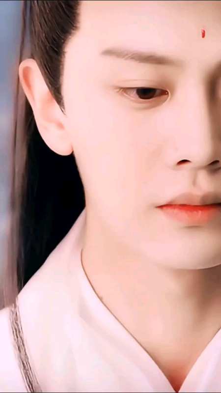 任嘉伦白衣少年紫萱也是俊俏得很-度小视