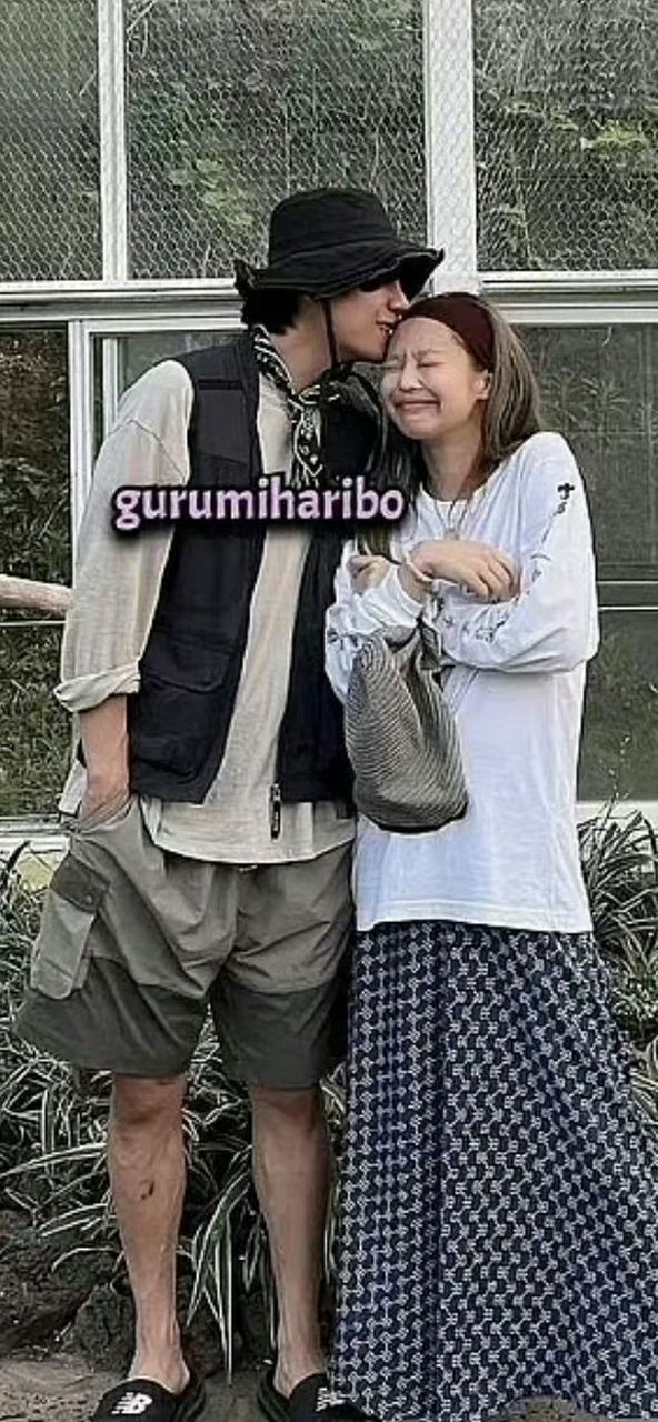 金泰亨 jennie再上热搜!网友再爆清晰合照,恋情实锤了?